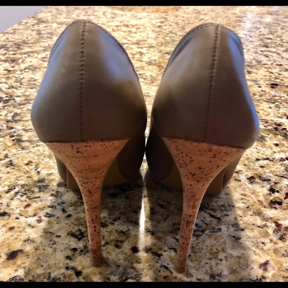 ALDO Neutral Colored Heels - Picture 2 of 3